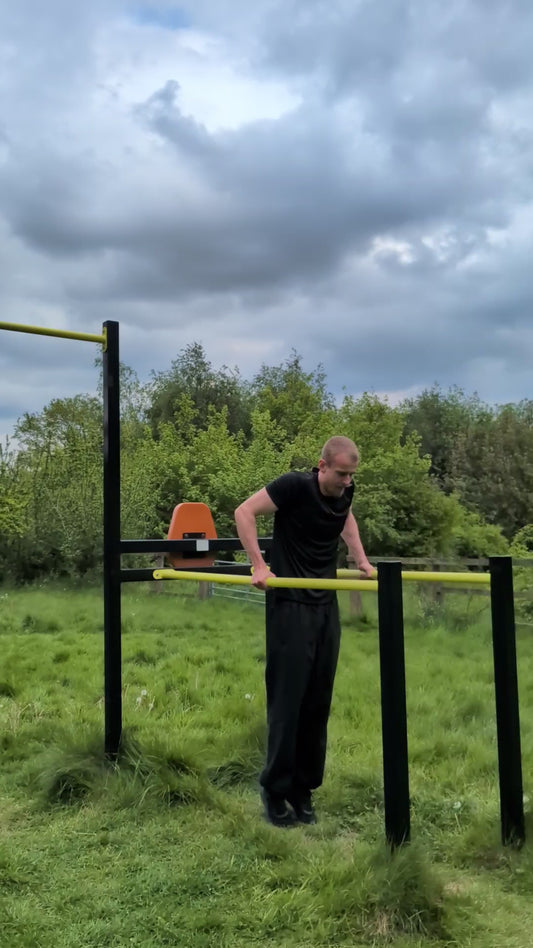 RAISE BARS Calisthenics Performance Tee